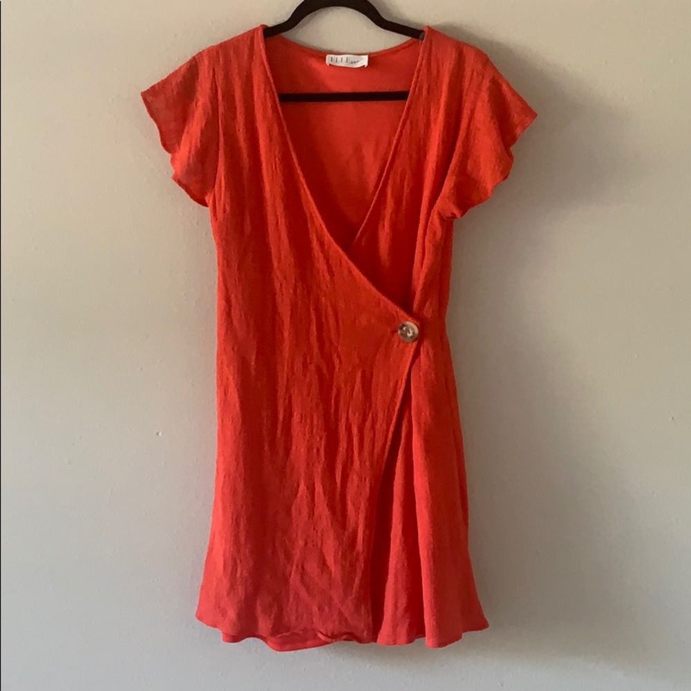 BUTTON WRAP DRESS